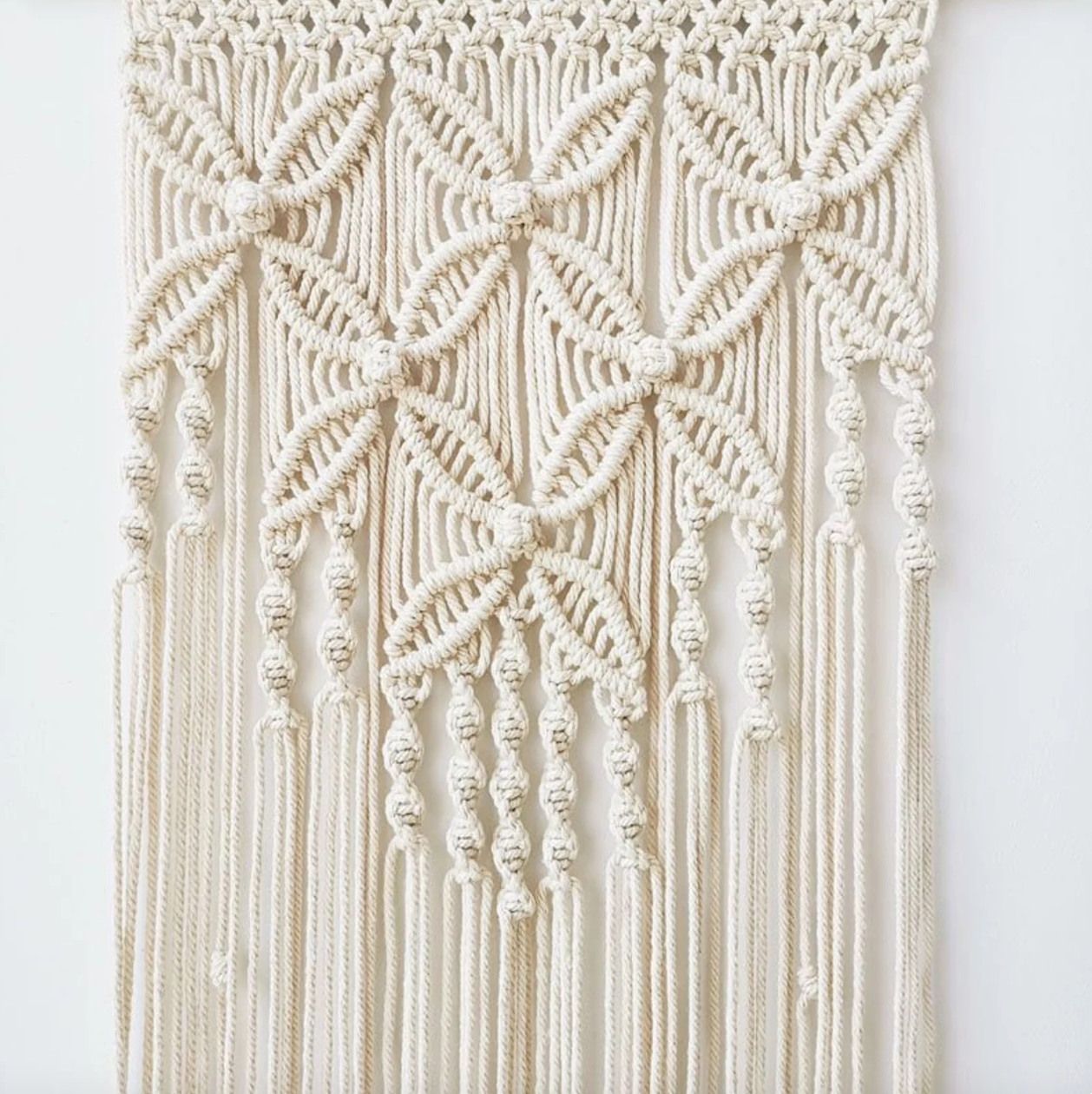 "Fiðrildin" Macramé vegghengi